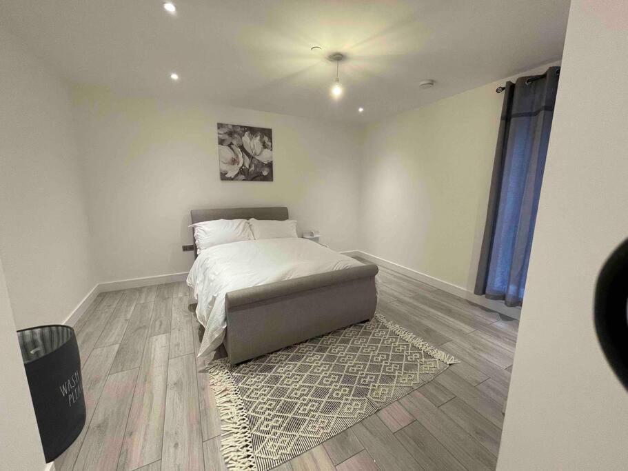 Stylish And Cosy 2 Bedroom Flat In London Borough of Croydon Exterior foto