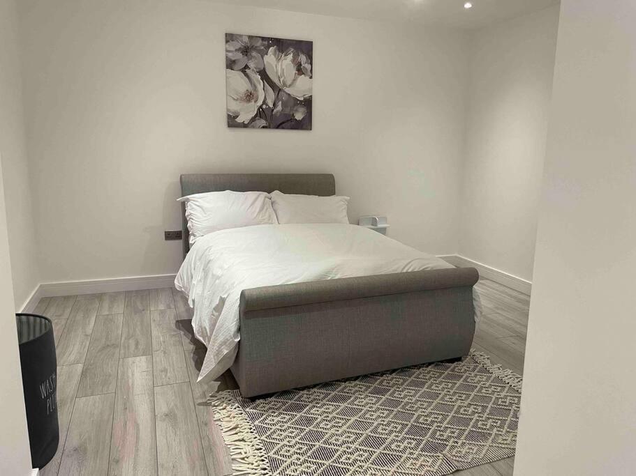 Stylish And Cosy 2 Bedroom Flat In London Borough of Croydon Exterior foto